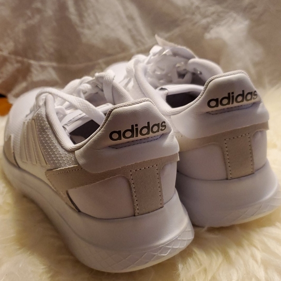 NWT Men's Adidas ARCHIVO - White in Size 9 1/2 - Picture 6 of 7
